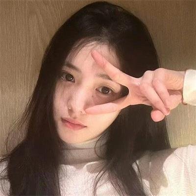 满目皆琳琅 海报